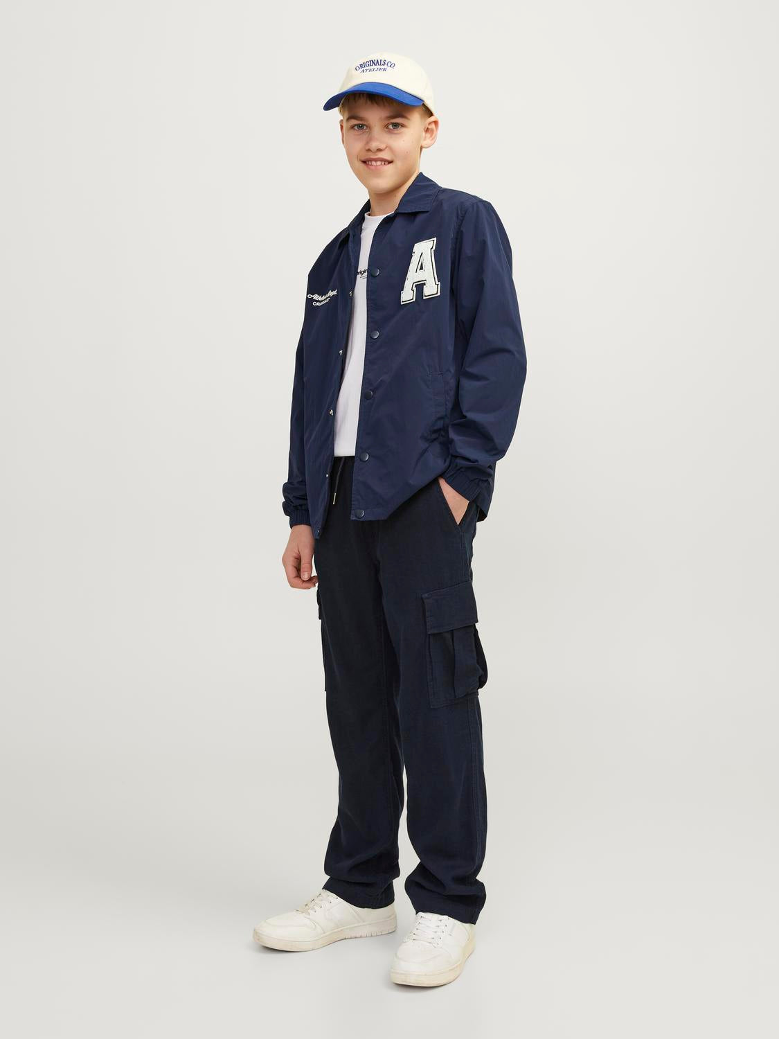 model_shot-front_full